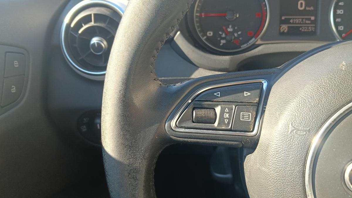 Audi A1 1.6 TDI 90CV SLINE 3P